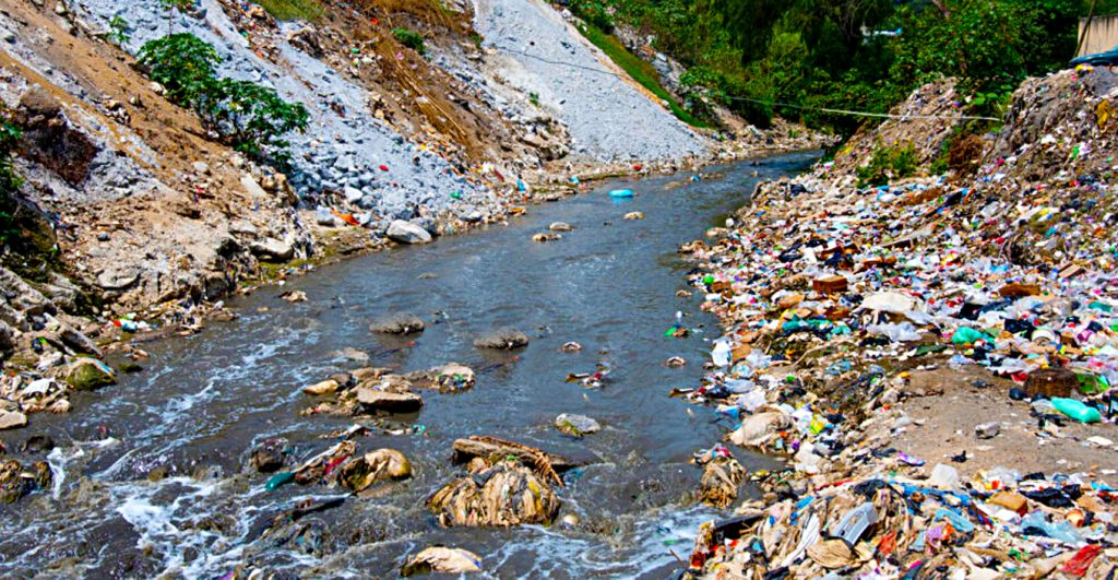 Contaminación del río Santa pone en riesgo el agua, la salud y la ...